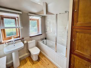 Bathroom- click for photo gallery